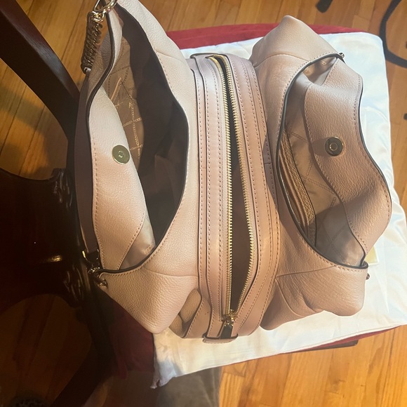 Michael Kors Lillie soft pink Large Shoulder Tote - Picture 11 of 12
